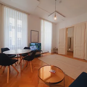  Apartment Savoir Vivre Rosinagasse