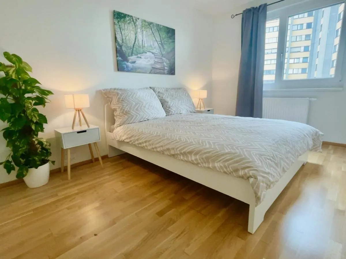 Central 55M2 Flat With Balcony & Parking Вена 0*,  Австрия